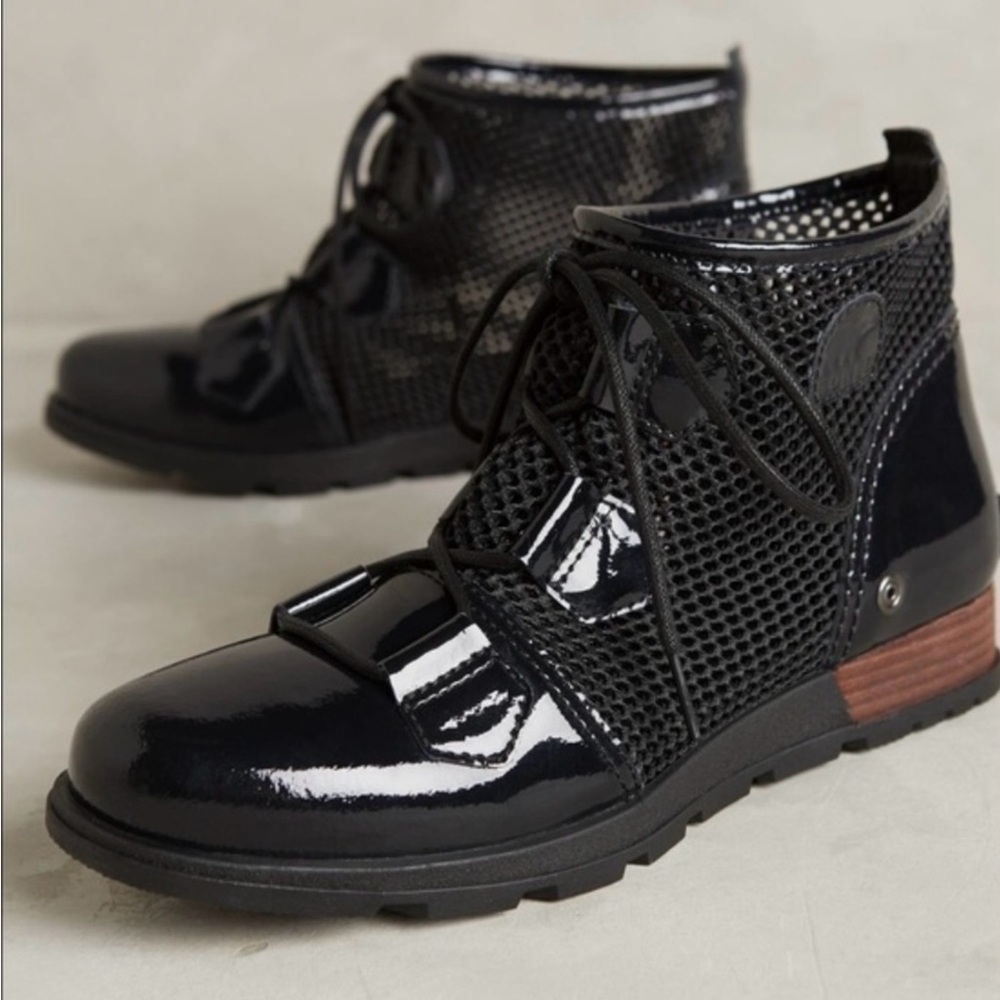 Sorel Major Lace Mesh Boots black size 7